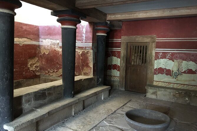 Palace of Knossos - Early Morning Ticket and avoid crowds - Who should book this Knossos guided early entry tour?