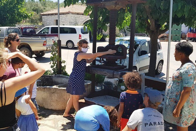 Pottery - Honey & Olive Oil experience - Price and Logistics: Private Pickup from Heraklion or Rethymno