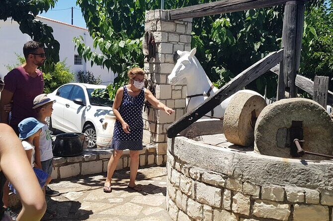 Pottery - Honey & Olive Oil experience - Apithano Honey Museum: Lab Time Plus Tasting You Can Actually Use
