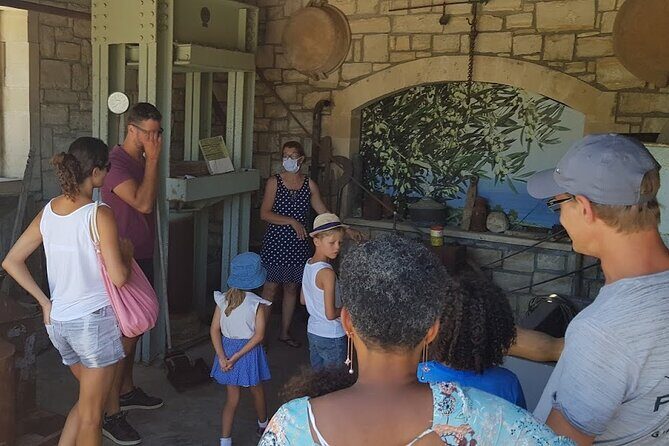 Pottery - Honey & Olive Oil experience - Paraschakis Olive Oil in Melidoni: Three Mills and Modern Production