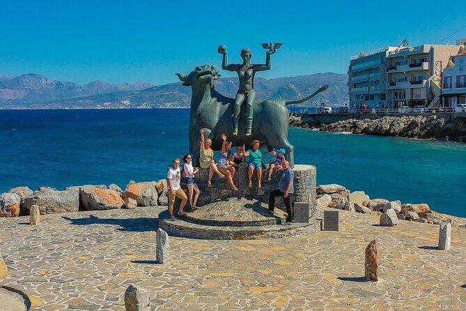 Private 6.5h shore tour to Eastern Crete from Heraklion - The van experience: comfort details that make a shore day easier