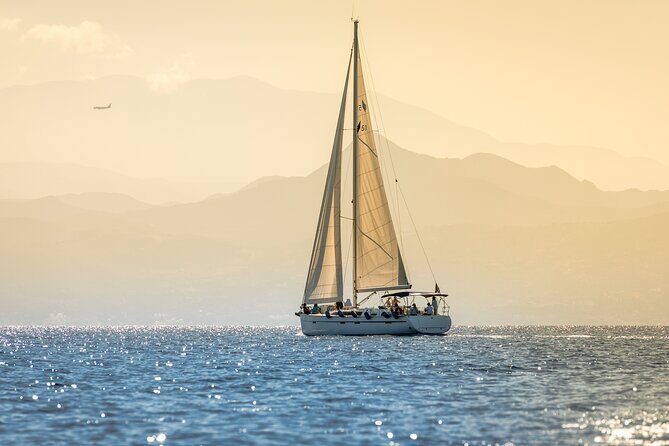 Private Magic Sunset Sailing Trip to DIA in Heraklion,Crete(4,5H) - The onboard setup: comfort on a Bavaria cruiser 51
