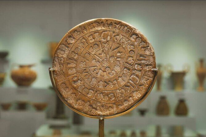 Private tour: Archeological Museum of Heraklion and City tour - Private guiding: what you gain with just your group