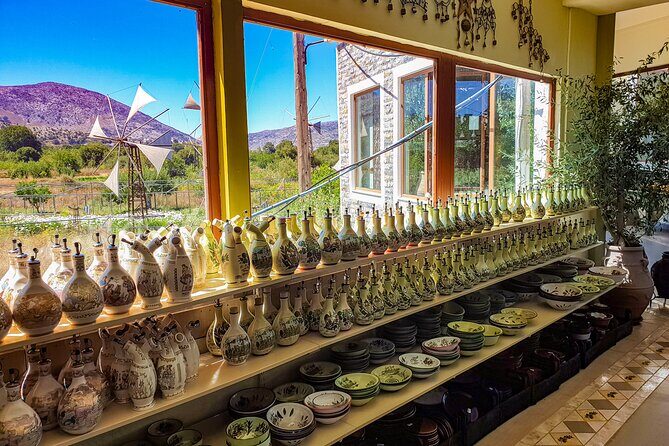 Private Tour of Crete with Knossos Palace and Lassithi Plateau - Restaurant Tzanakis Michael: lunch without the stress