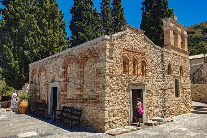Private Tour of Crete with Knossos Palace and Lassithi Plateau - Omalia Olive Press: tasting Crete’s liquid gold