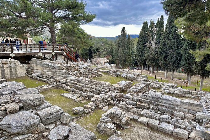 Private Tour of Knossos, Archaeological Museum & Heraklion Town - Heraklion town time: what you can realistically do in 3 hours