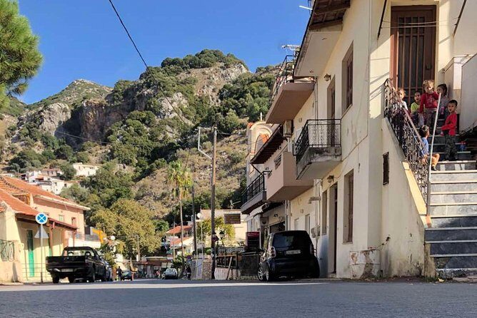 Rethymno Inland - The driver can guide you, but official sites may need official guides
