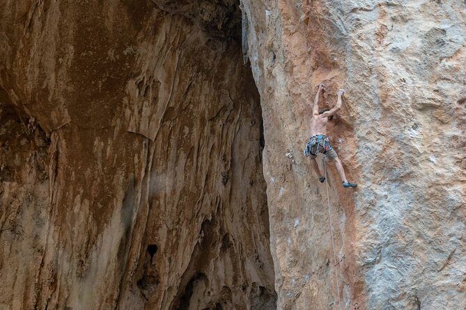 Rock Climbing Course - Gear Included: The Biggest Convenience Hack