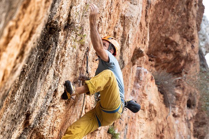 Rock Climbing Course - Climbs Selected for Your Level (Not One-Size-Fits-All)