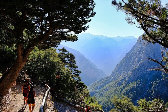 Samaria Gorge Hiking Tour from Chania with Professional Guide - Entering Samaria Gorge: Trail Comfort, Signage, and Real Walking Time