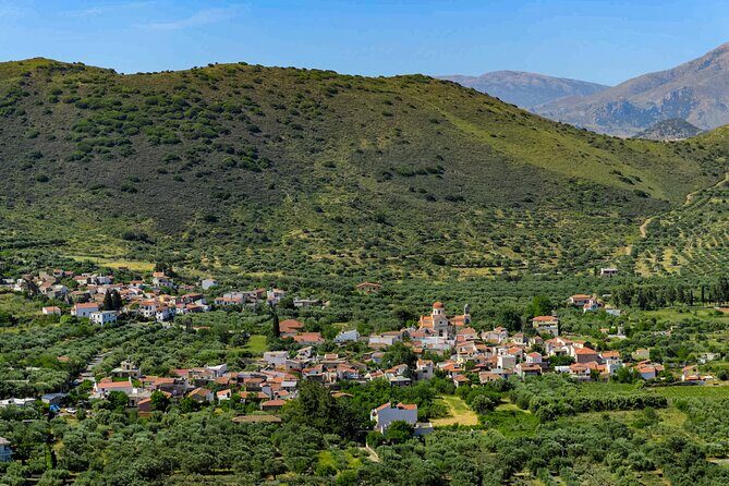 Small Group Eastern Crete Heritage Tour for Cruiseships - Fourni Village: Coffee, Quiet Streets, and Traditional Cretan Architecture