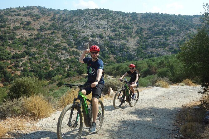 Small Villages and Cretan Nature. E-Bike tour - Starting in Analipsi: the easy meet-up at CyclingCreta