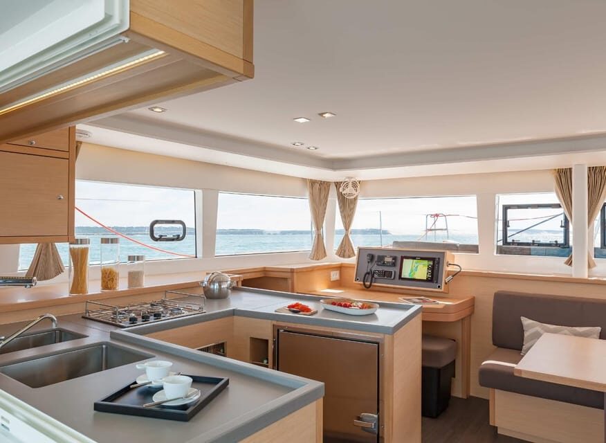 SUP Safari - Catamaran Cruise Dia Island & Gourmet Delights! - Price and value: what $169 buys you in the real world