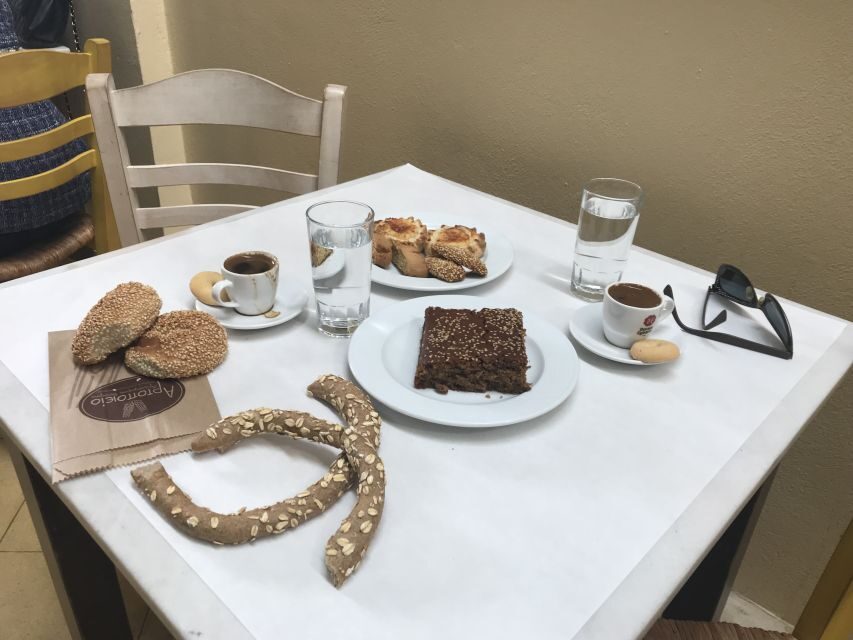 Tastings of Heraklion city - sightseeing walking tour - Stop 2: Herbs, spices, and mountain tea (where aromas do the teaching)