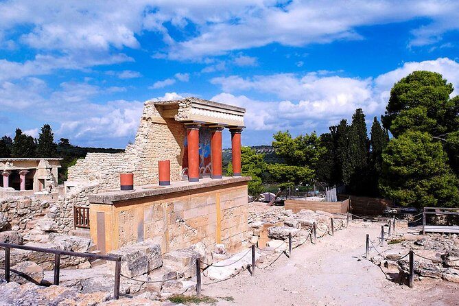 The valley of Zeus (Olive oil, wine tasting)-Knossos palace tour - The exact timing from Heraklion: pickup works, but the 10:25 am start is serious