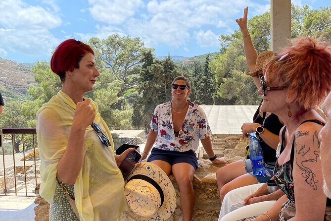 Visit Knossos palace (Tour & Skip-the-Line Ticket) - Meeting at WeGuide.gr and actually finding your group